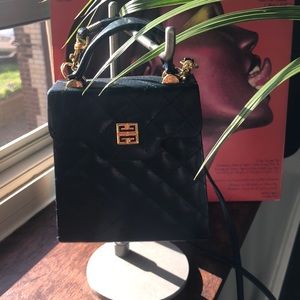 Stunning GIVENCHY CROSSBODY PURSE